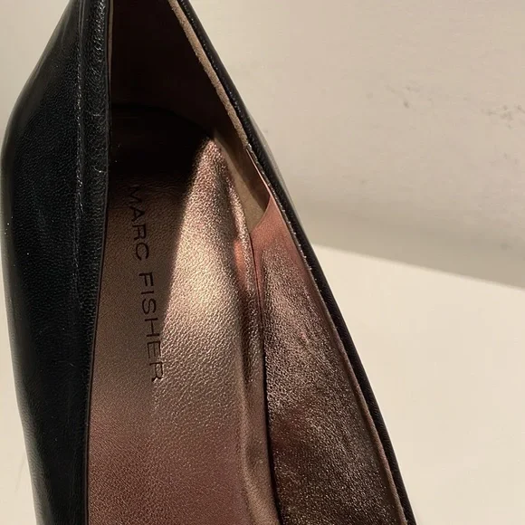 MARC FISHER BRAND NEW BLACK LEATHER PLATFORM HEELS - Picture 9 of 13